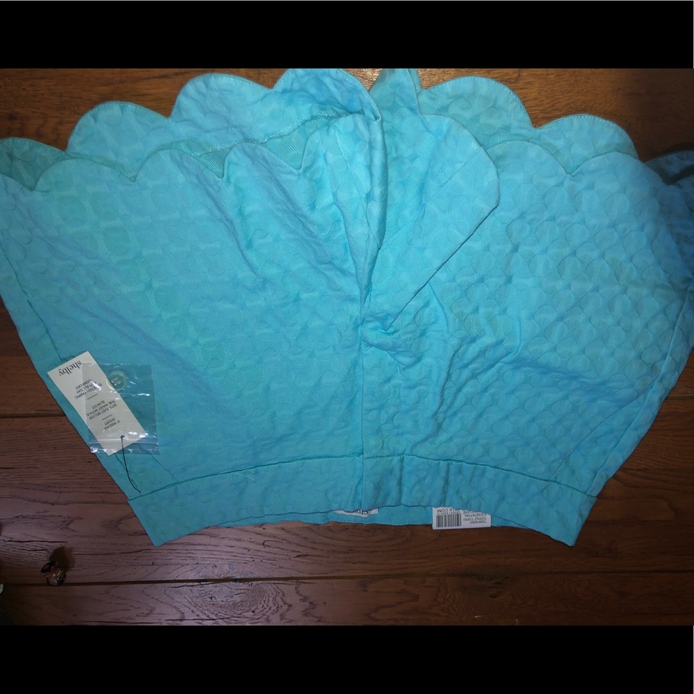 light blue crown and ivy shorts